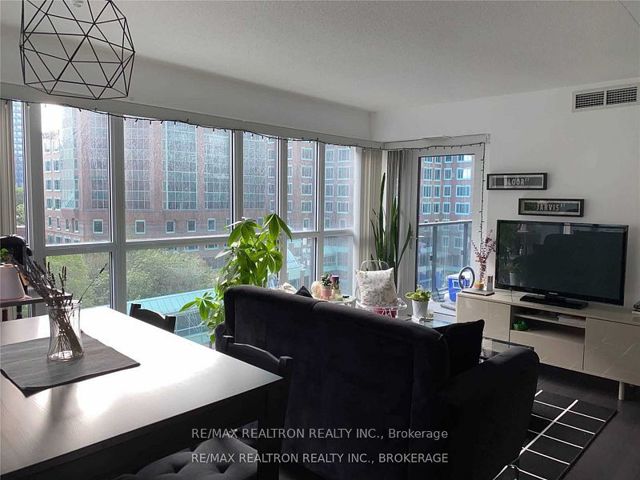 711 - 28 Ted Rogers Way