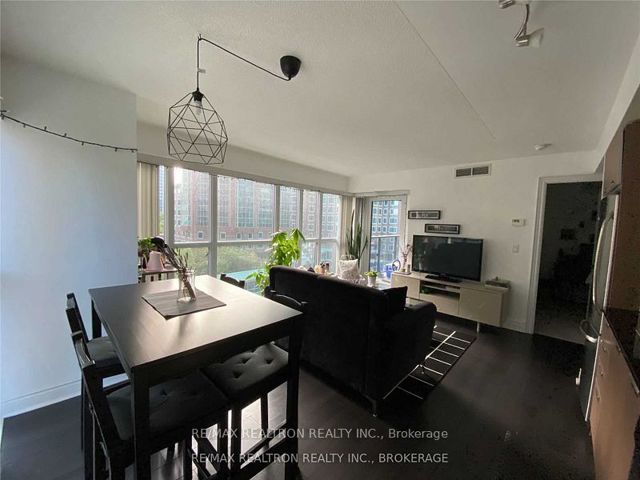 711 - 28 Ted Rogers Way