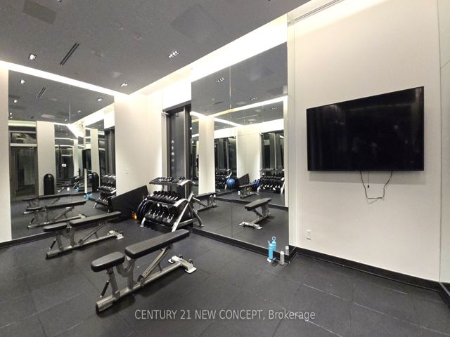 3602 - 2221 Yonge St