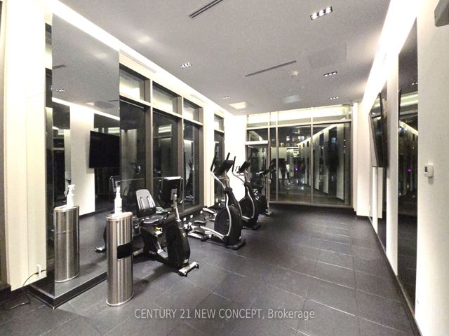 3602 - 2221 Yonge St