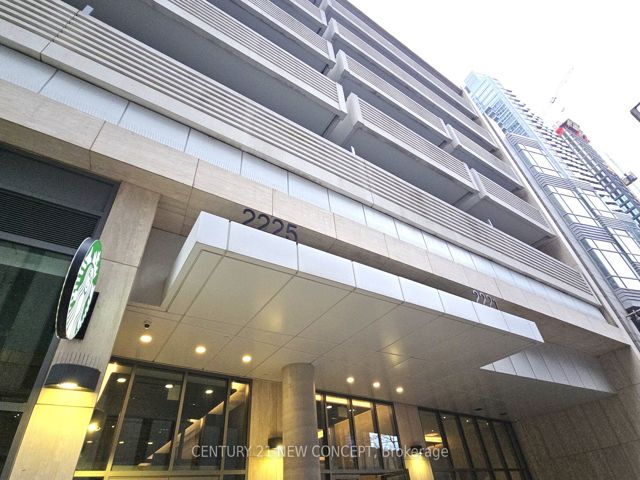 3602 - 2221 Yonge St