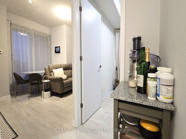 3602 - 2221 Yonge St