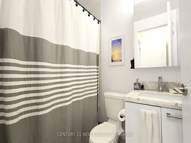 3602 - 2221 Yonge St