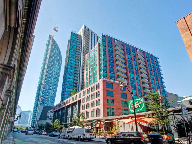 807 - 38 The Esplanade