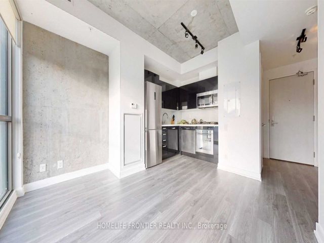 825 - 39 Brant St