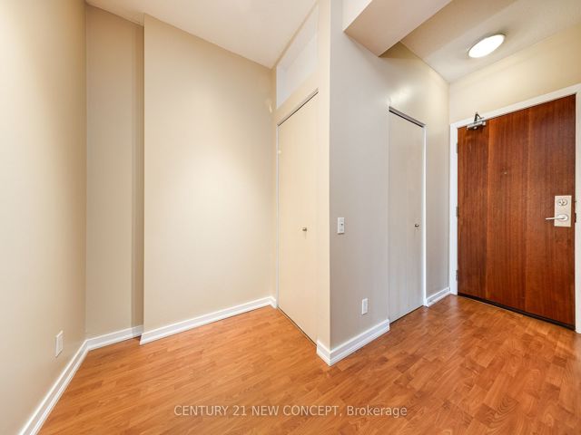 1803 - 30 Canterbury Pl