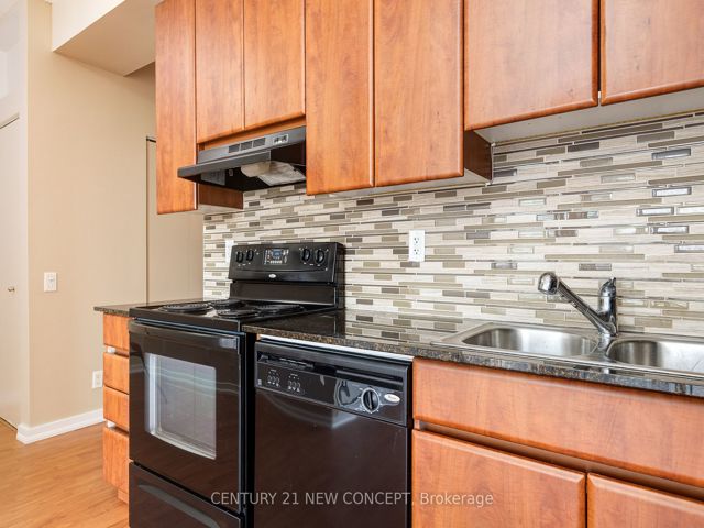 1803 - 30 Canterbury Pl