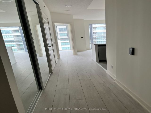 2906 - 4955 yonge St