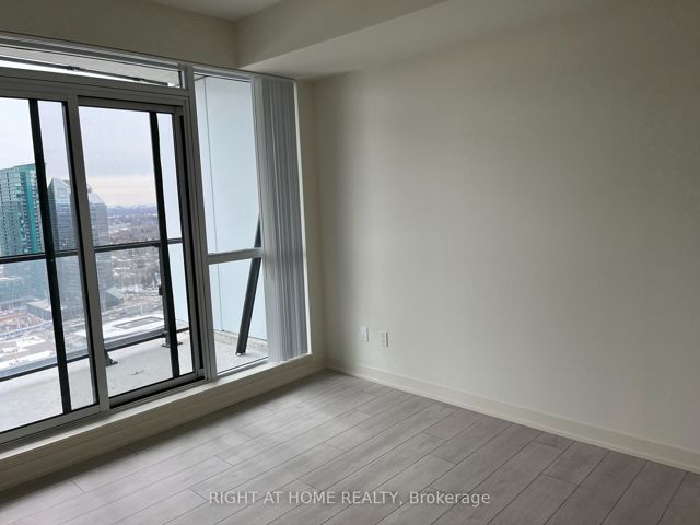 2906 - 4955 yonge St