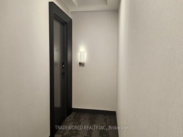 870W - 135 Lower Sherbourne St