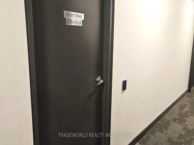 870W - 135 Lower Sherbourne St