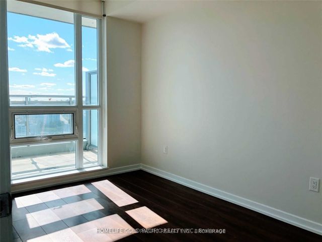 2709 - 66 Forest Manor Rd