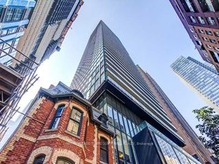 3008 - 15 Grenville St