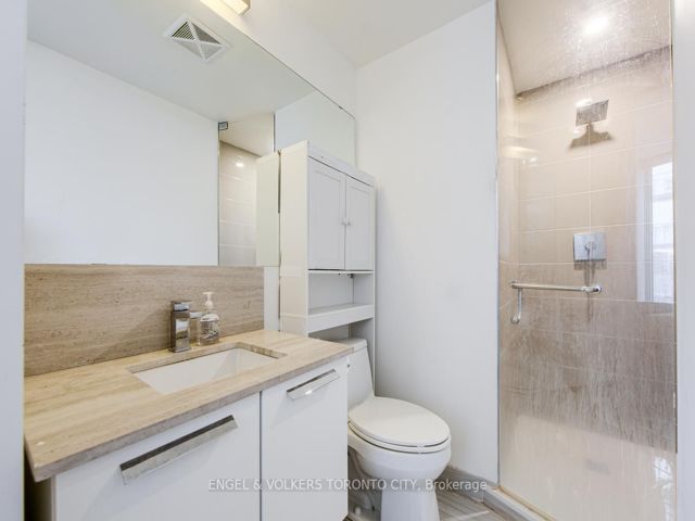 1104 - 28 Wellesley St E