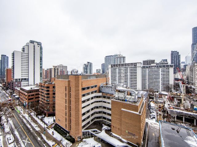 1104 - 28 Wellesley St E