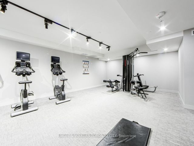 1104 - 28 Wellesley St E