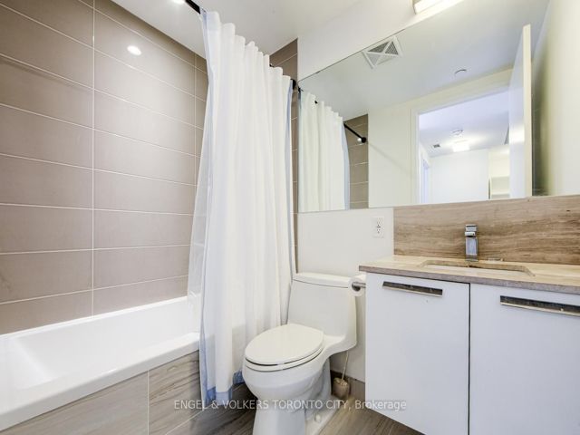 1104 - 28 Wellesley St E