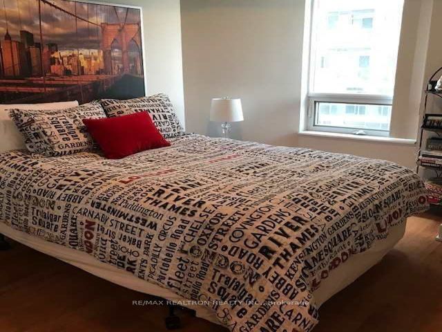 1602 - 20 Blue Jays Way