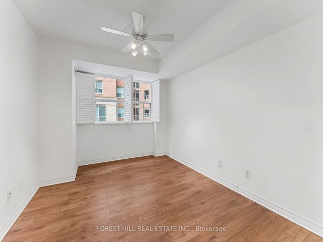 323 - 323 Richmond St E
