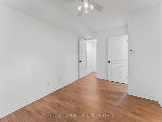 323 - 323 Richmond St E