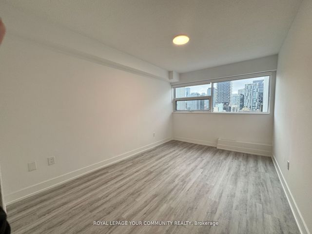 1707 - 191 Sherbourne St