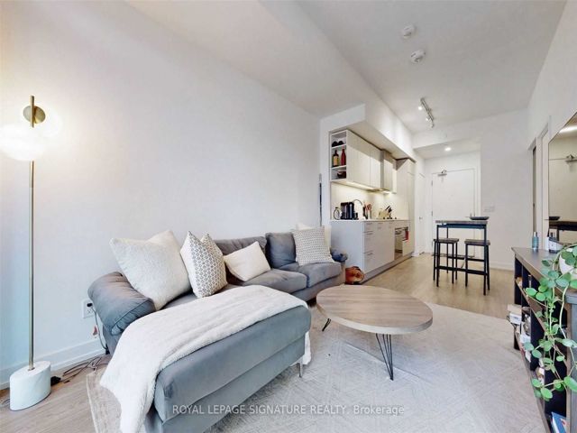 1103 - 19 Western Battery Rd
