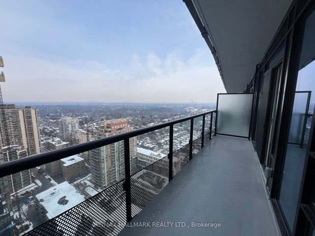 2505 - 117 Broadway Ave