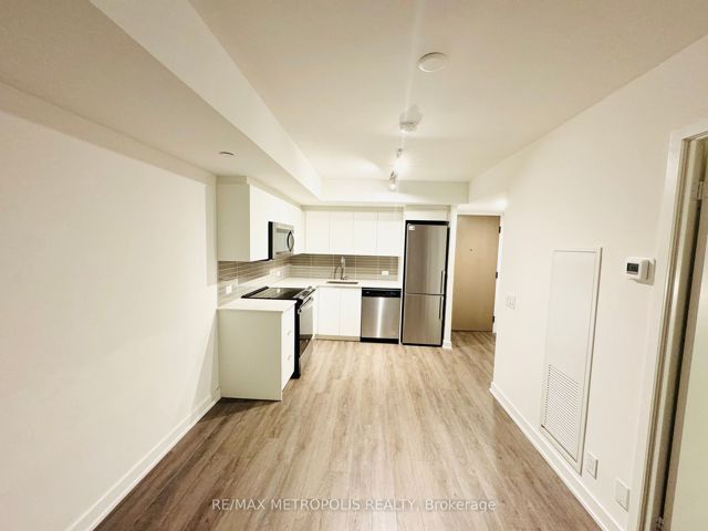 408 - 30 Tretti Way