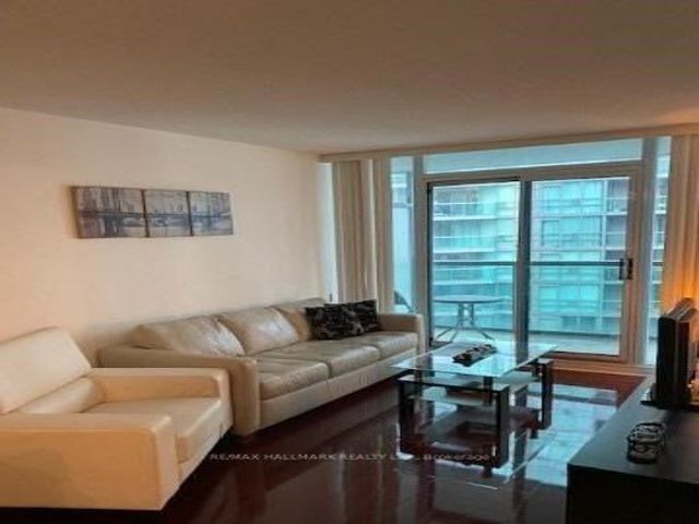 1703 - 51 Lower Simcoe St