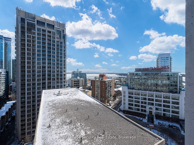 1610 - 628 Fleet St