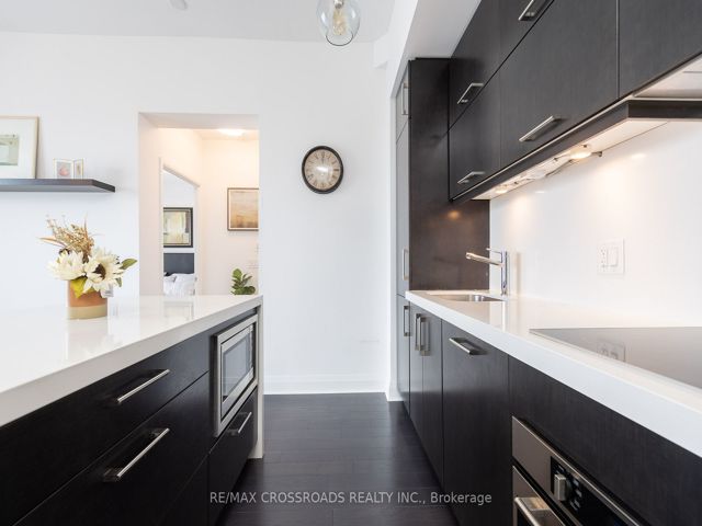 4509 - 1080 Bay St
