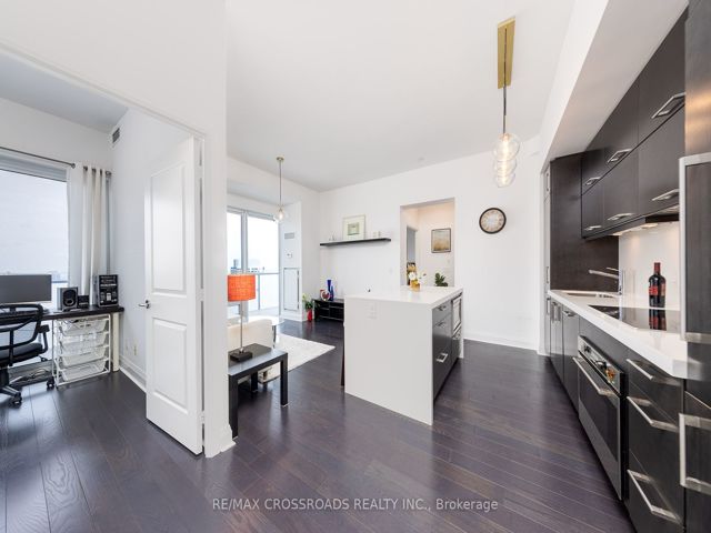 4509 - 1080 Bay St