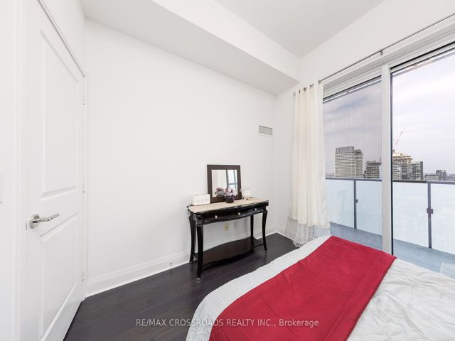 4509 - 1080 Bay St