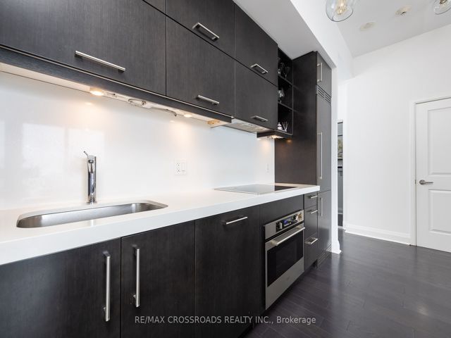 4509 - 1080 Bay St