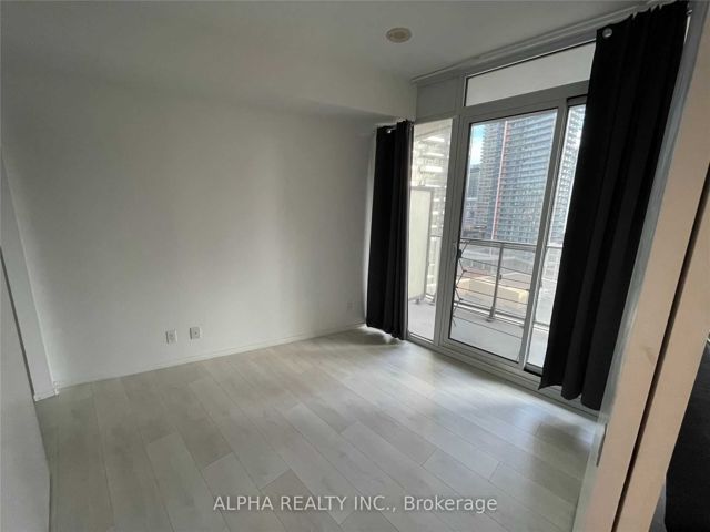 1412 - 125 Peter St
