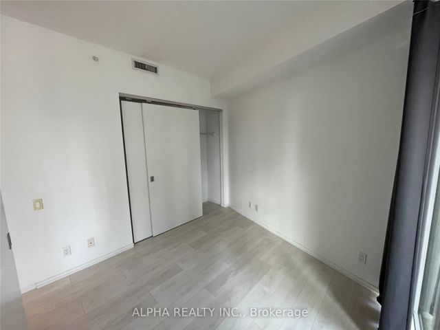 1412 - 125 Peter St