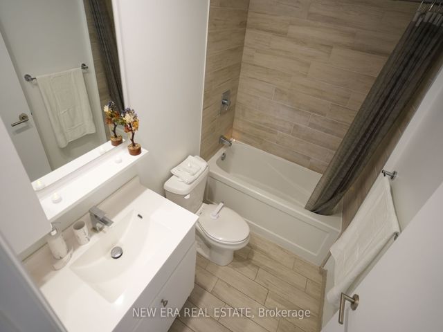 315 - 75 Canterbury Pl