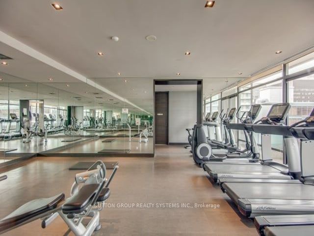 1403 - 18 Yorkville Ave