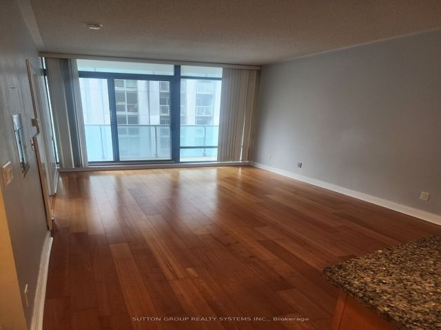1403 - 18 Yorkville Ave
