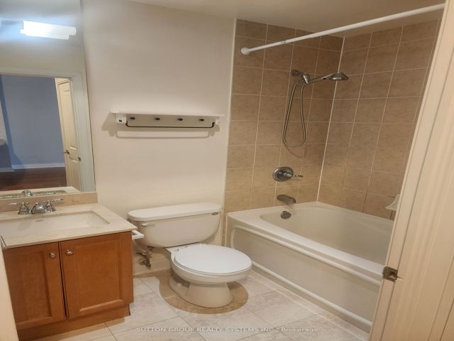 1403 - 18 Yorkville Ave
