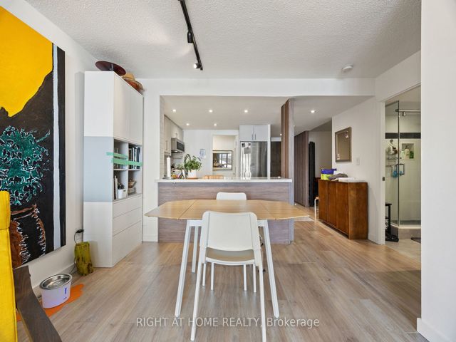 417 - 225 Davenport Rd
