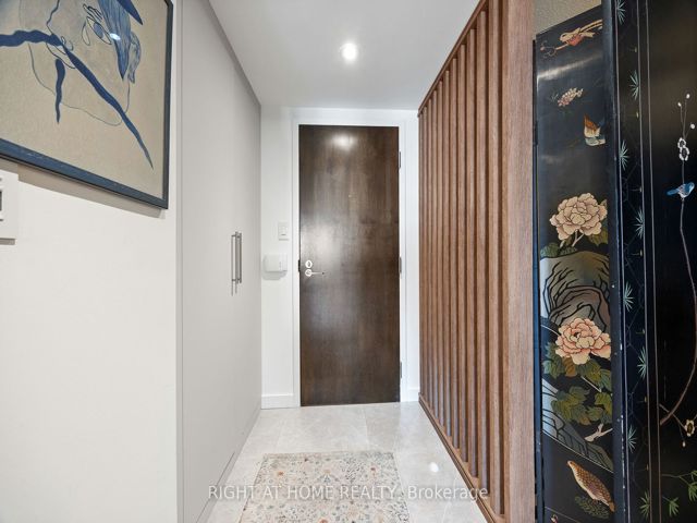 417 - 225 Davenport Rd