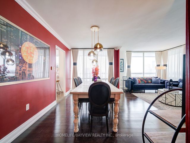 806 - 115 Antibes Dr