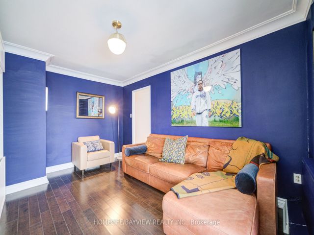 806 - 115 Antibes Dr