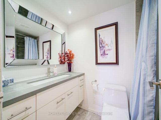 806 - 115 Antibes Dr