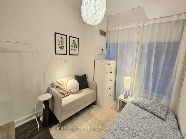 1414 - 195 Redpath Ave