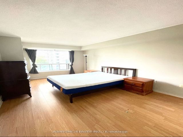 610 - 28 Pemberton Ave