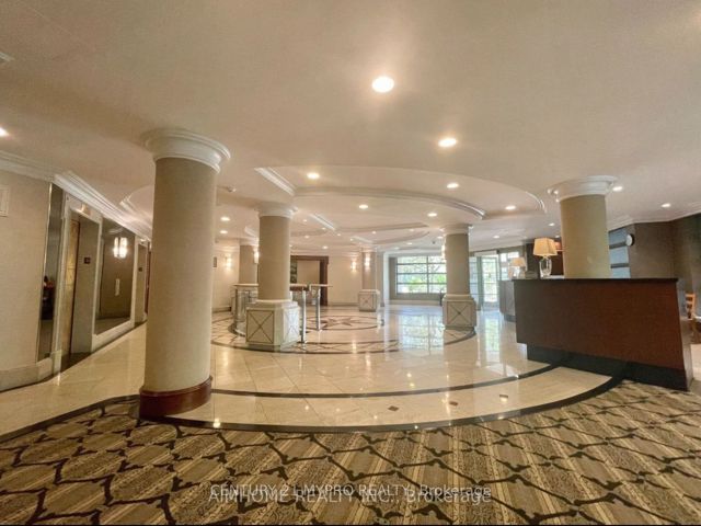 610 - 28 Pemberton Ave