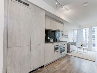 1503 - 60 Shuter St S