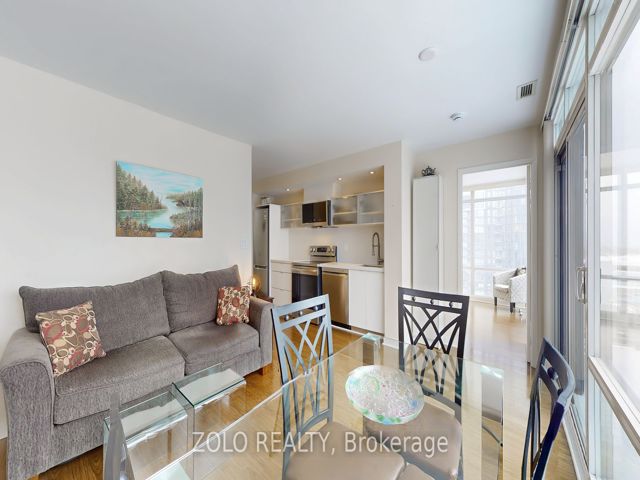 1918 - 4K Spadina Ave